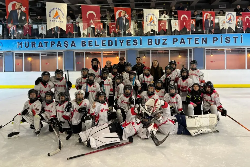 Antalya’da İlk Buz Hokeyi Altyapı Ligleri Başladı: U-9 ve U-11 Kategorilerinde Mücadele