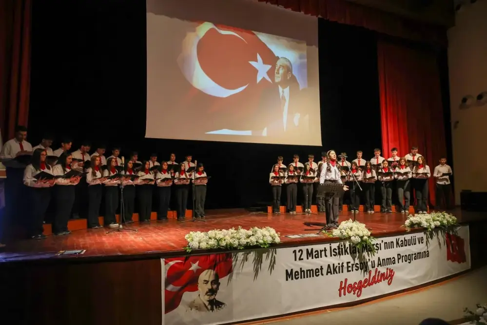 Artvin’de İstiklal Marşı’nın Kabulü ve Mehmet Akif Ersoy Anısına Program Düzenlendi