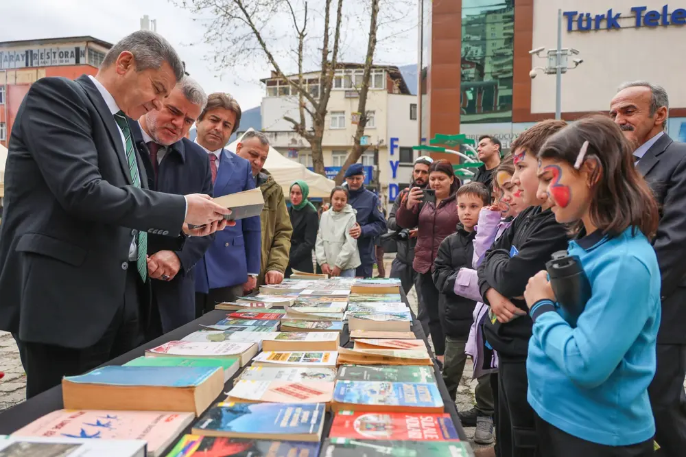 Artvin'de Kitap ve Kültür Etkinlikleri Düzenlendi