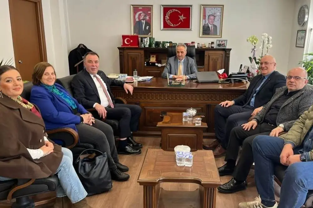 Artvin TSO Heyeti, Yılmaz Boz'a Hayırlı Olsun Ziyareti Gerçekleştirdi