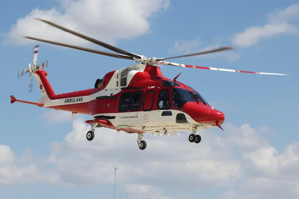 Bakan Memişoğlu GÖKBEY Hava Ambulansı Uçuş Testlerini Yerinde İnceledi