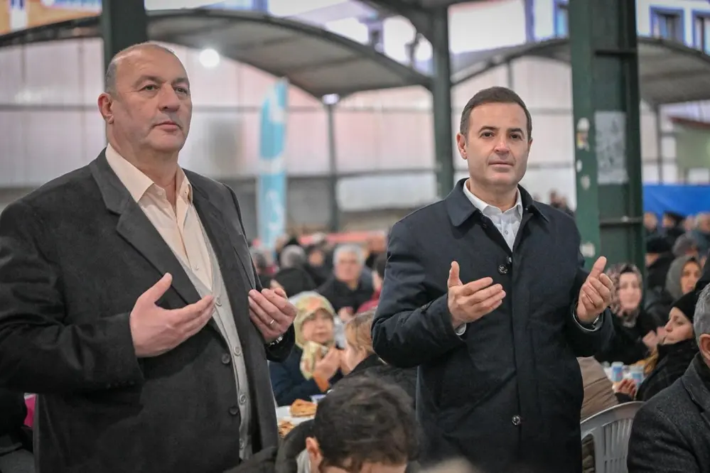 Balıkesir'de Ramazan Dayanışma Sofraları Bigadiç'te Devam Etti