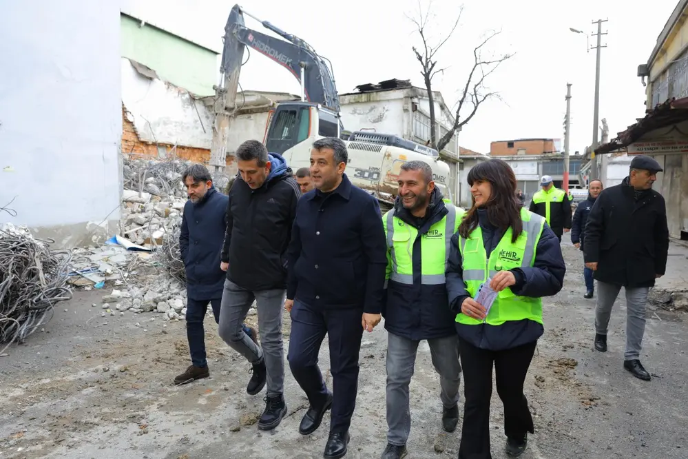 Başkan Doğan Gülsan Sanayi Sitesi'nde Yıkım ve Dönüşüm İncelemesi Yaptı