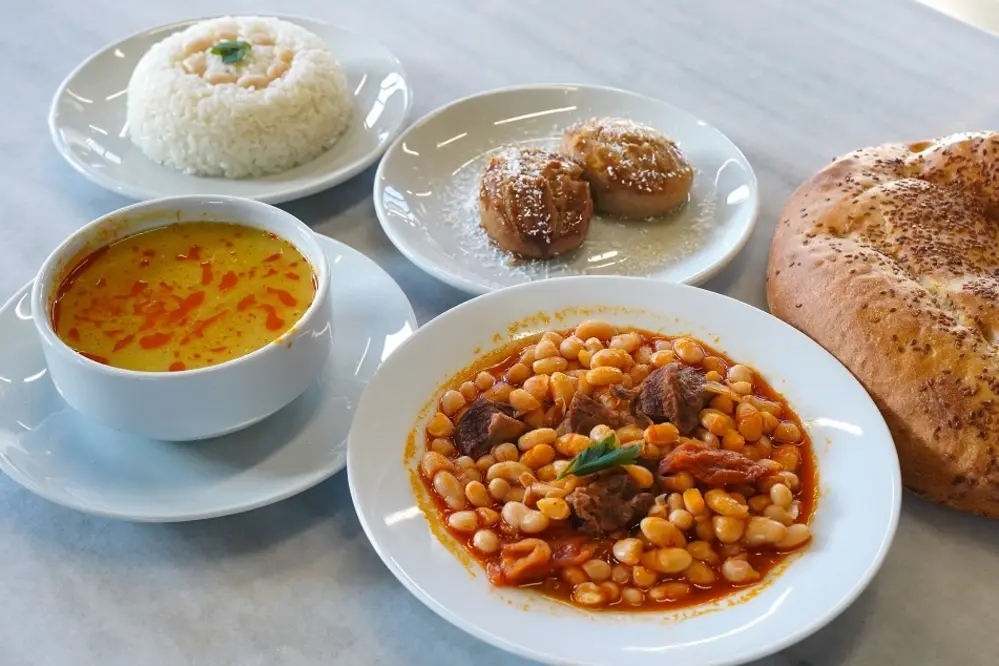 Beylikdüzü Belediyesi Ramazan'da İhtiyaç Sahiplerine Sıcak Yemek Hizmeti Sağlıyor