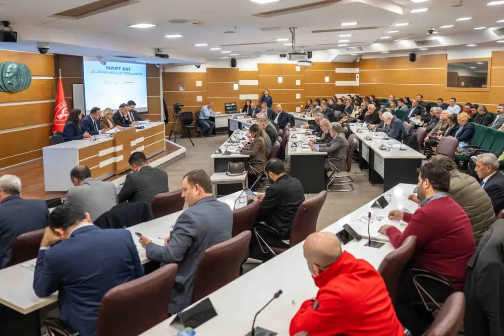 Bornova Belediyesi Meclisi Temizlik Araç Filosunu Güçlendirme Kararı Aldı