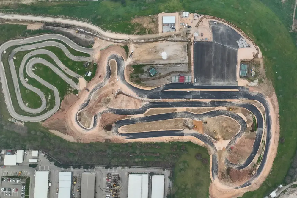 Bursa Osmangazi'de Motor Sporları Merkezi Yapım Çalışmaları Tamamlanıyor