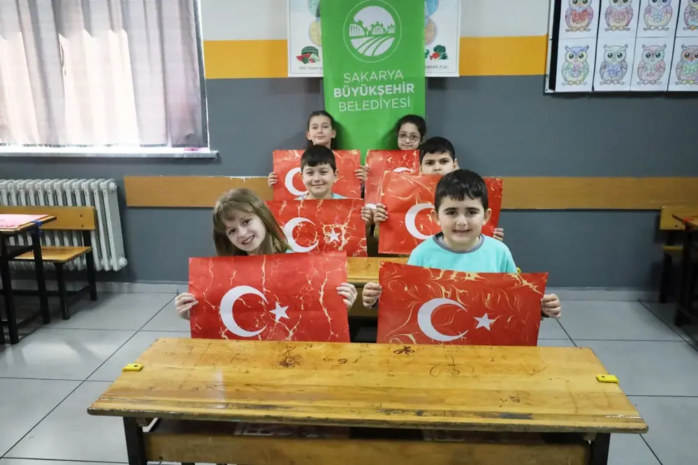 Büyükşehir Belediyesi Öğrencilerle İstiklal Marşı Okuma Etkinliği Düzenledi