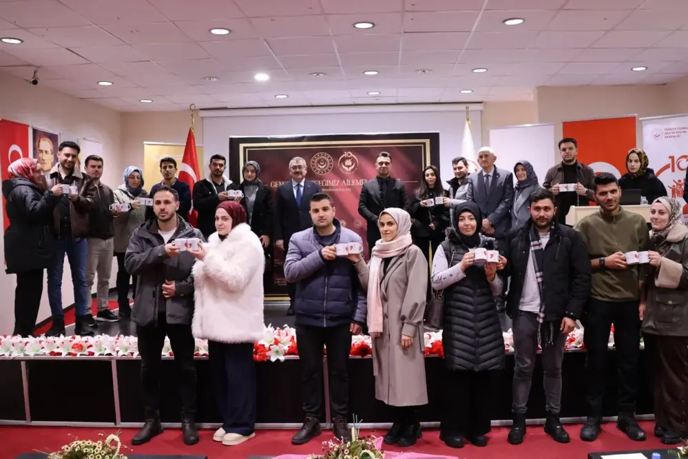 Erzurum’da Genç Çiftler Aile Buluşma Programında Katıldı