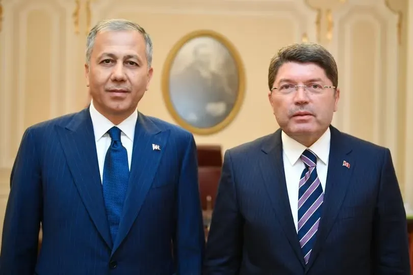 Eski İçişleri ve Adalet Bakanları Görev Devirlerini Duyurdu