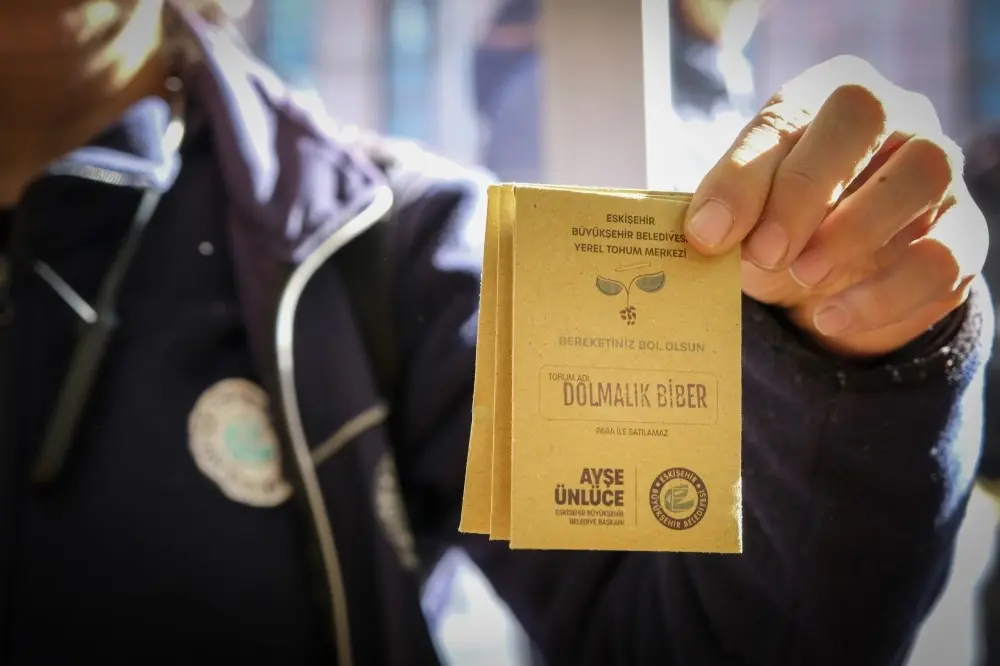 Eskişehir Büyükşehir Belediyesi Yerel Tohum Dağıtımını Başlattı