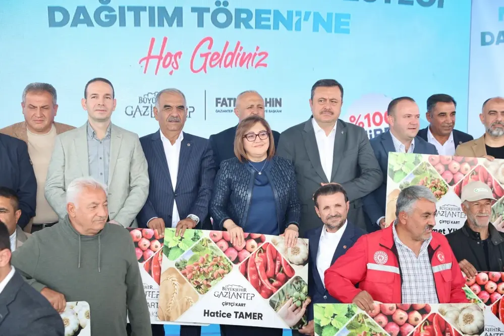 Gaziantep Büyükşehir Belediyesi Nizip Çiftçilerine Mazot, Tohum ve Sulama Desteği Sağladı