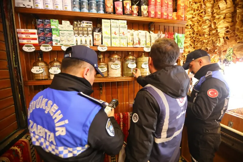 Gaziantep'te Ramazan Bayramı Öncesi Gıda Güvenliği ve Fiyat Denetimleri Yoğunlaştırıldı