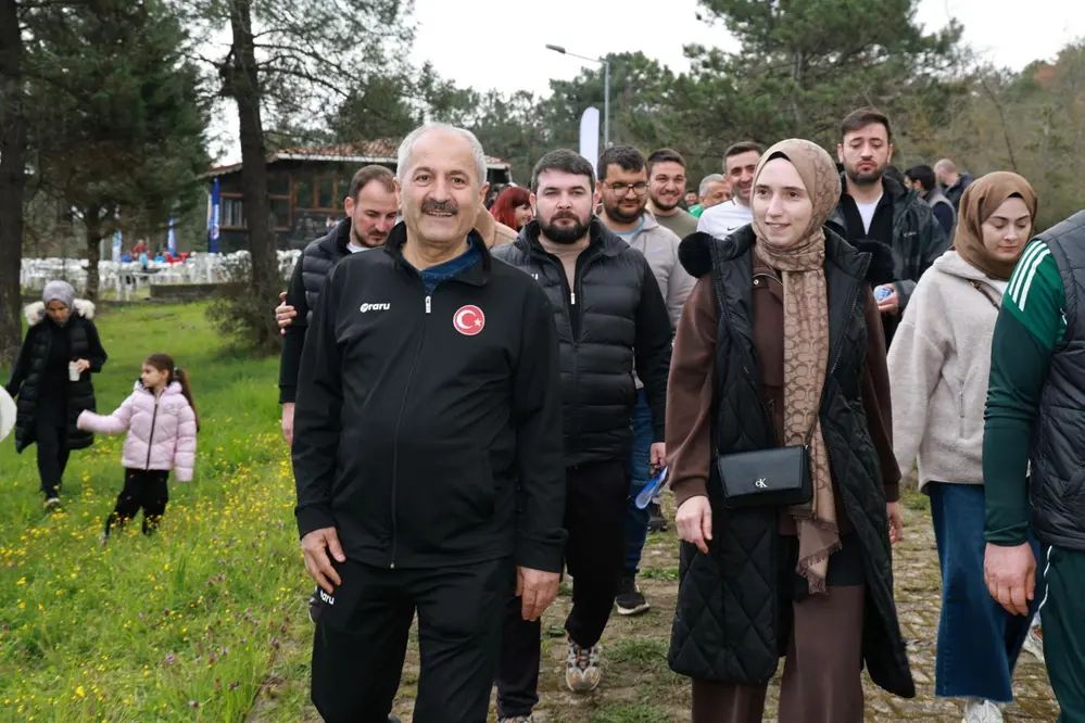 Gebze'de Dünya Sağlık Haftası Kapsamında Doğa ve Spor Etkinliği Düzenlendi