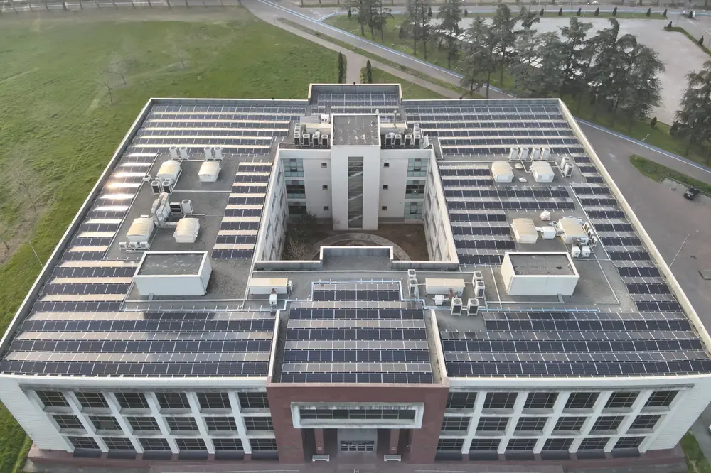 GTÜ'de Güneş Enerji Santrali Kurulumu Başladı: 6 MW Kapasiteli Proje Detayları