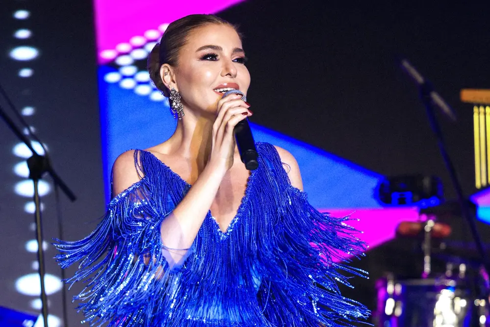 Gülben Ergen Antalya Konserini Tamamladı Gırgıriye Müzikali Provalarına Döndü