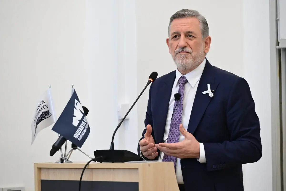 İbrahim Burkay Mudanya Üniversitesi'nde Genç Girişimcilere Ekonomik Dönüşüm Mesajı Verdi