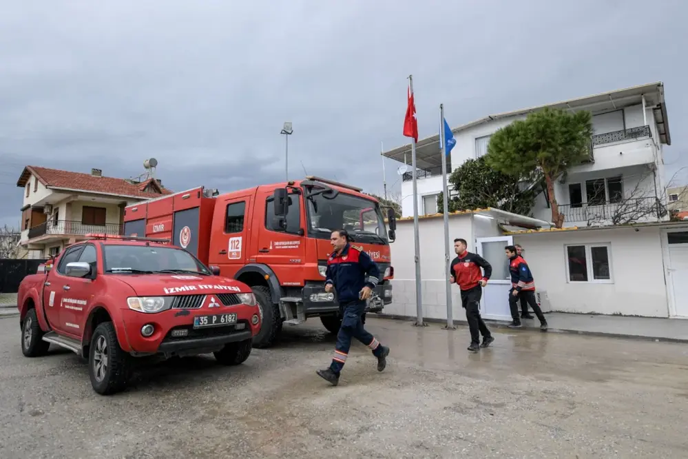 İzmir’de 63. İtfaiye İstasyonu Şakran’da Hizmete Açıldı