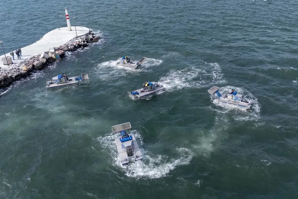 İzmir Körfezi Temizliği İçin İZDENİZ 5 Amfibi Araç Ekledi