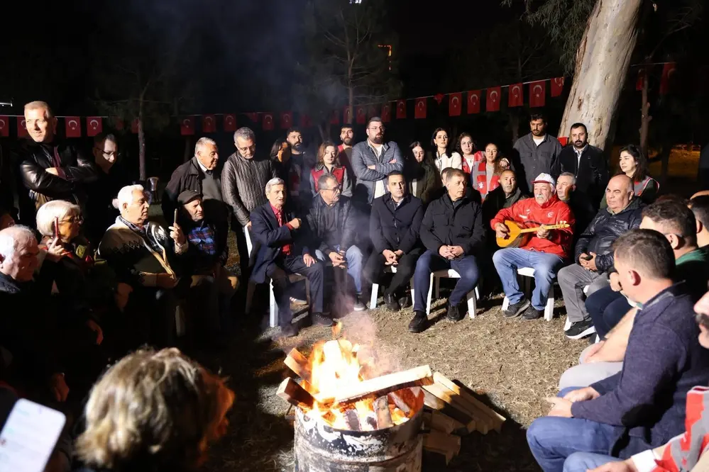 İzmir Meslek Fabrikası Nöbeti 8. Gününde Devam Ediyor, Destek Artıyor