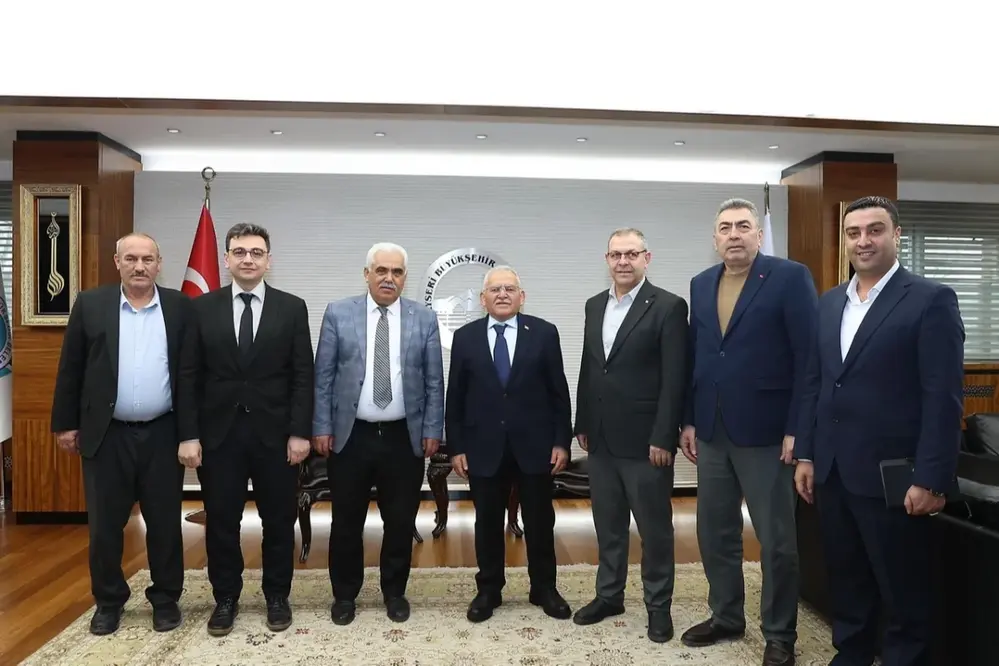 Kayseri Büyükşehir Belediye Başkanı Büyükkılıç'ın Ziyaretlerde Şehrin Gündemine İlişkin Görüşmeleri