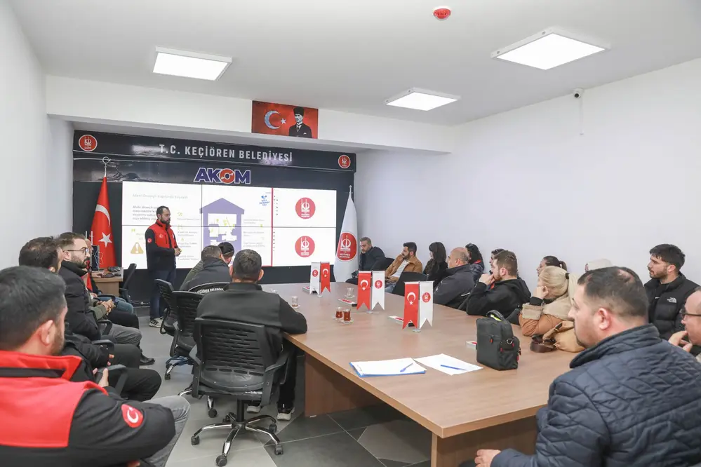 Keçiören Belediyesi Personeline Afet ve Yangın Eğitimi Verdi