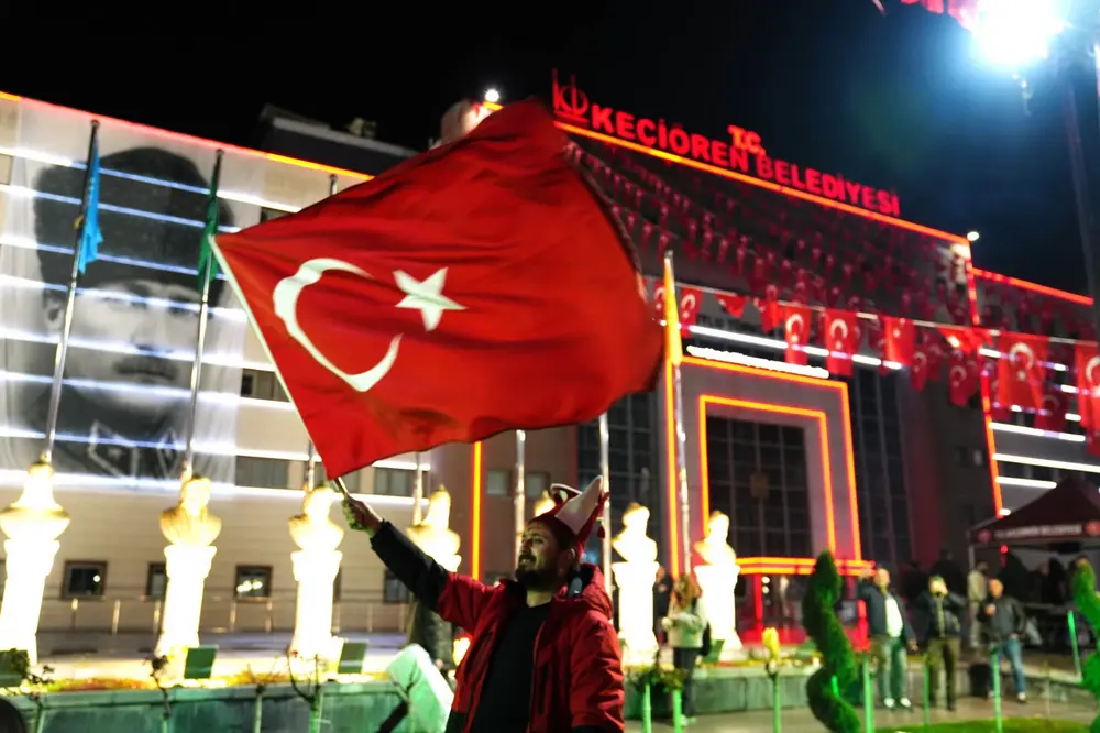 Keçiören Kalaba Kent Meydanı'nda Milli Maç Heyecanı Yaşandı