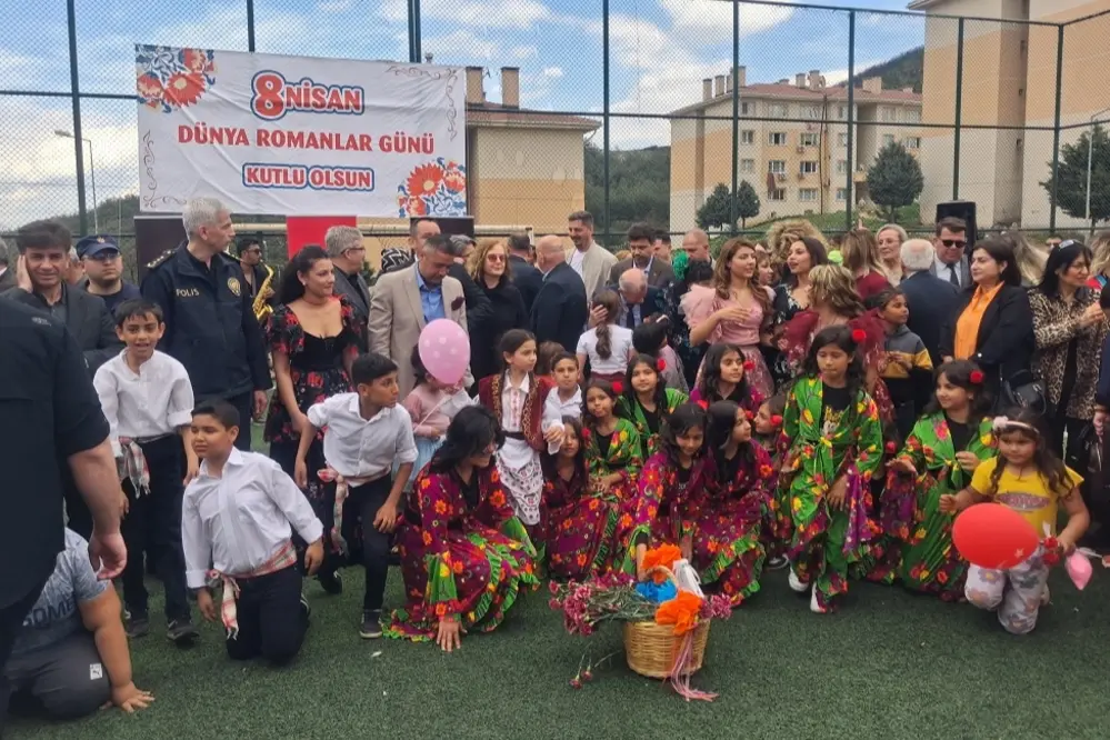 Keşan’da 8 Nisan Dünya Romanlar Günü Kutlaması Gerçekleştirildi