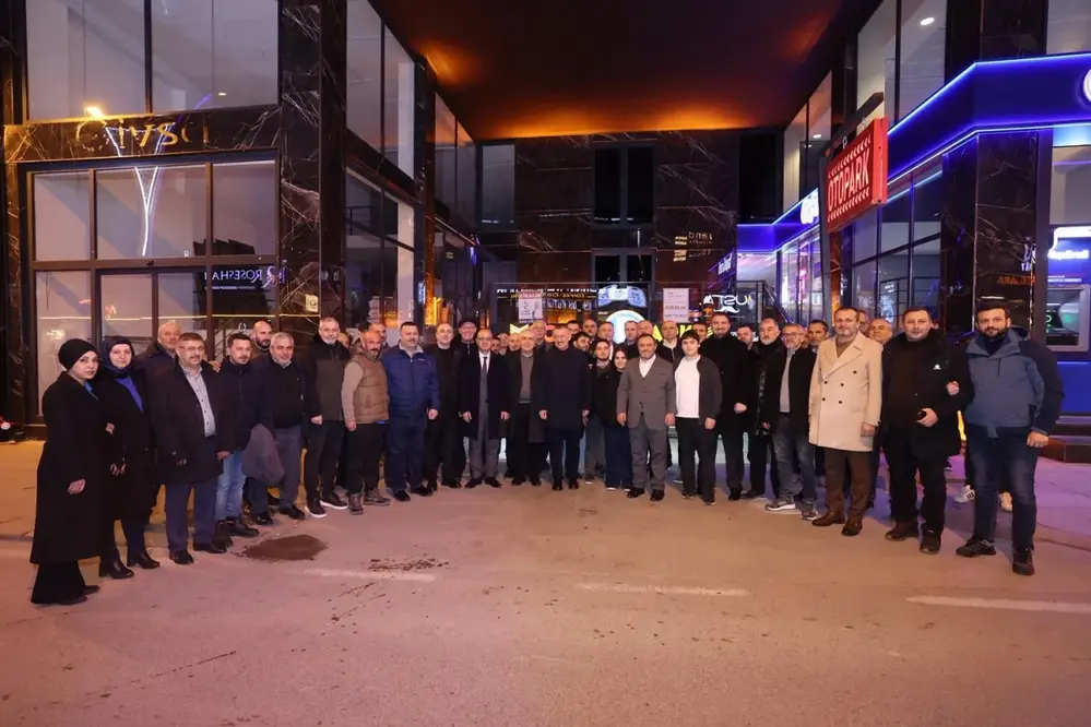 Kocaeli Büyükşehir Belediye Başkanı Büyükakın, İzmit Çarşı Esnafıyla İftar Programında Buluştu