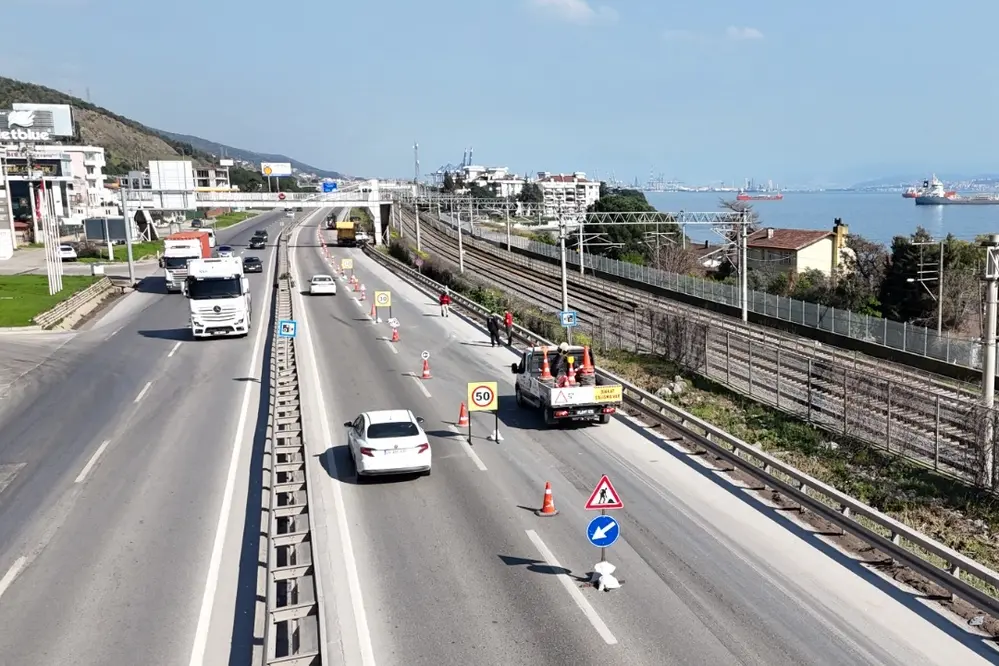 Kocaeli Büyükşehir Belediyesi Ulaşım ve Trafik Düzenlemelerinde Koordineli Çalışma Yürütüyor