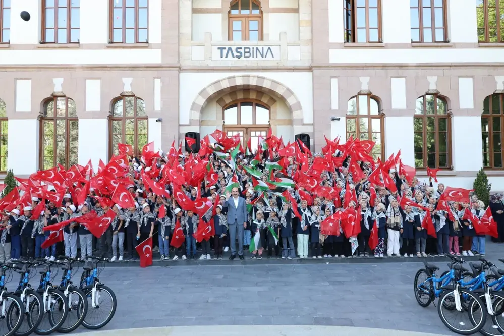 Konya’da Hafız Adaylarına Aylık 2 Bin Lira Eğitim Desteği Başlatıldı