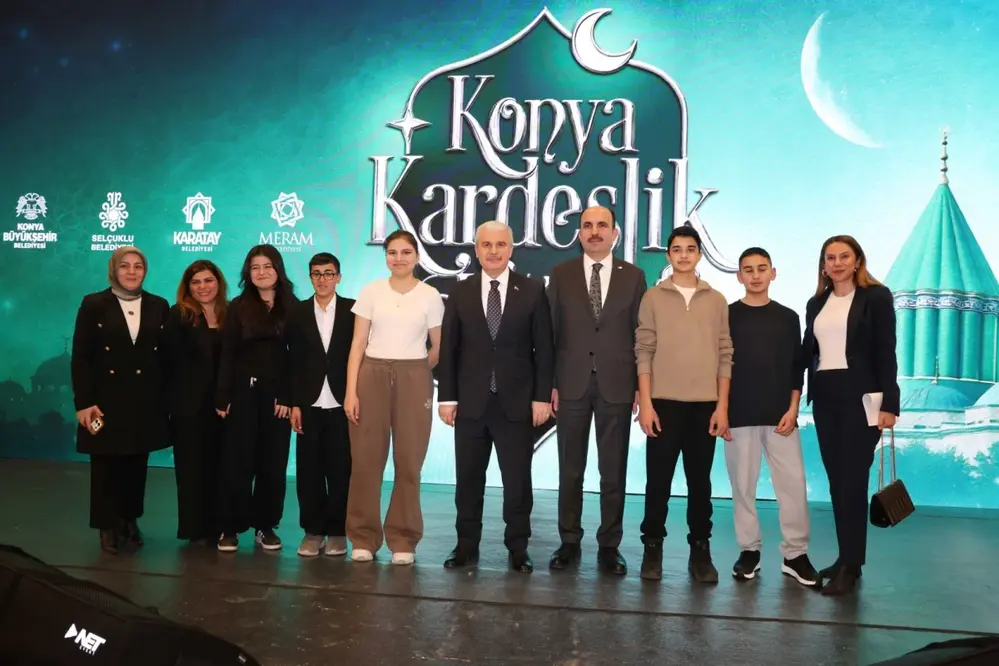 Konya’da Yetim Çocuklar Selçuklu Kongre Merkezi’nde İftar Programında Buluştu