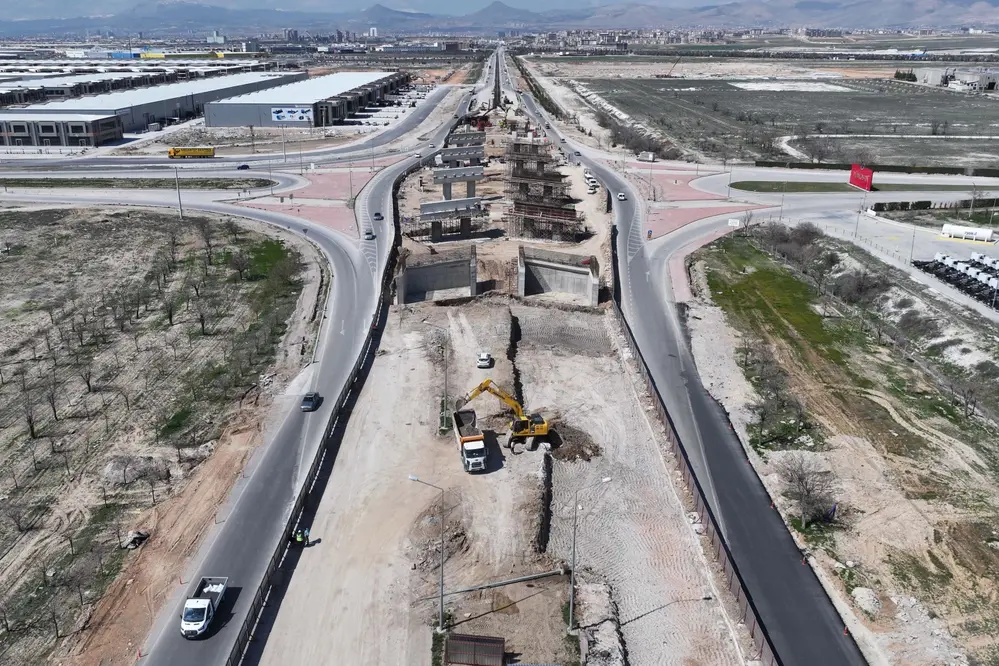Konya TÜMOSAN Kavşağı’nda Yol ve Tramvay Çalışmaları Sürüyor