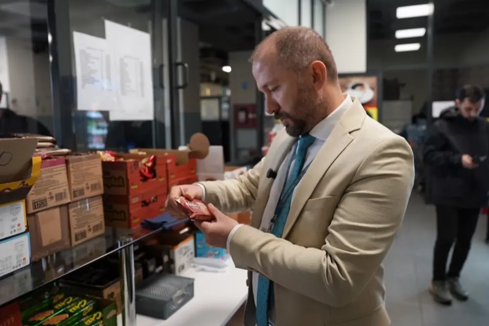 Maltepe Belediyesi Okul Kantinlerinde Denetimlerini Sıklaştırdı