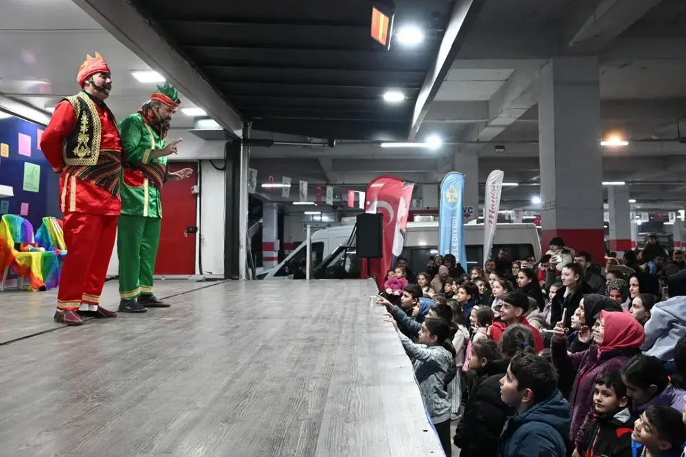 Manisa Büyükşehir Belediyesi Soma'da İftar Programı Düzenledi