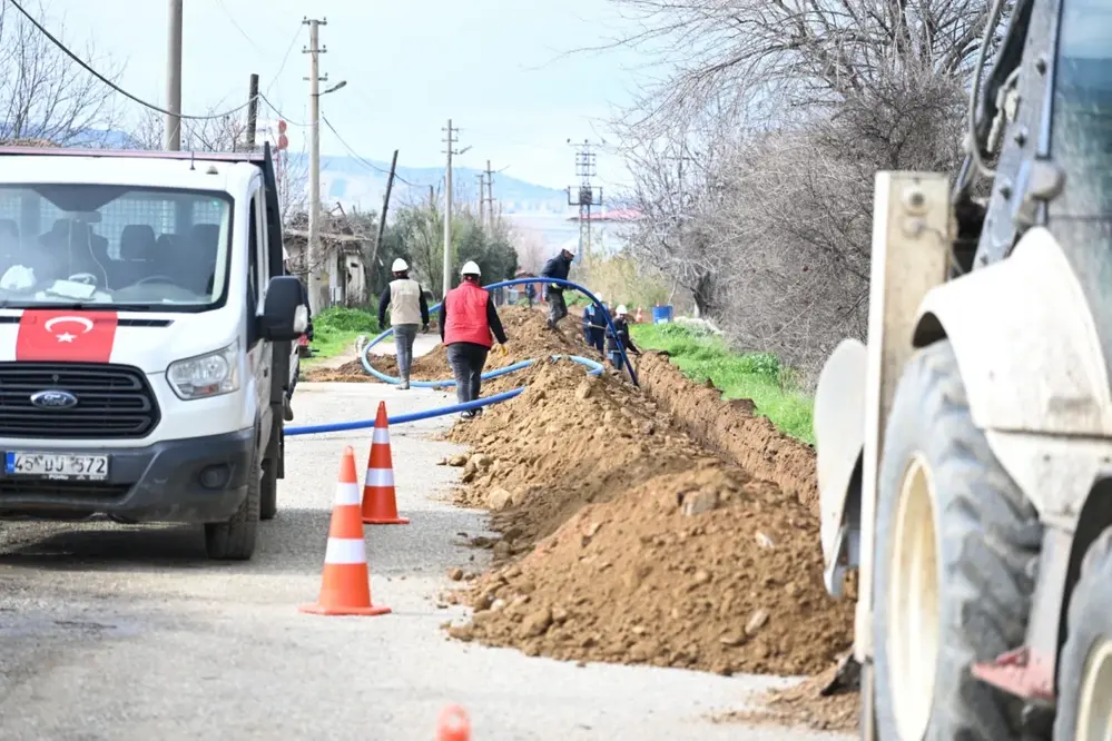 MASKİ Alaşehir Delemenler Mahallesi'nde 17 Kilometrelik İçme Suyu Hattını Yeniliyor