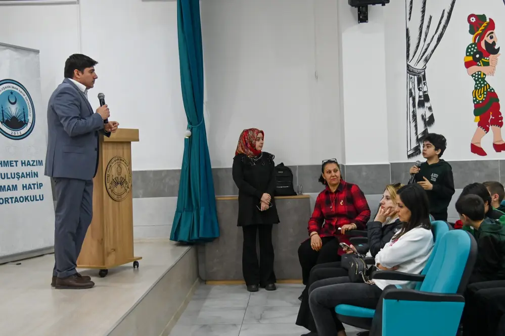 Mehmet Ali İnan Ahmet Hazım Uluşahin İmam Hatip Ortaokulu Öğrencileriyle Buluştu