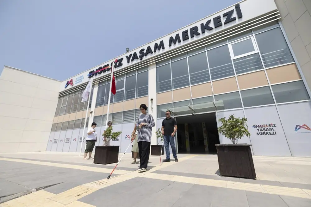 Mersin Büyükşehir Belediyesi Özel Gereksinimli Bireylere Yönelik Hizmetlerini Genişletiyor