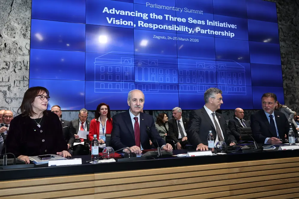 Numan Kurtulmuş Üç Deniz Girişimi Zirvesi'nde Türkiye'nin Katılımını Değerlendirdi