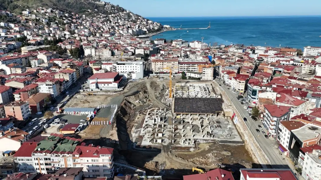 Ordu'da Millet Bahçesi ve 2 Bin Araçlık Otopark İnşaatı Hızla İlerliyor