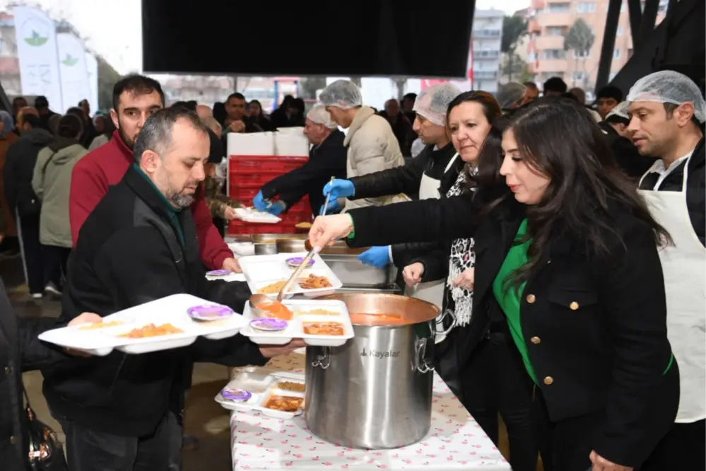 Osmangazi 1050 Konutlar Mahallesi'nde İftar Programı Düzenlendi