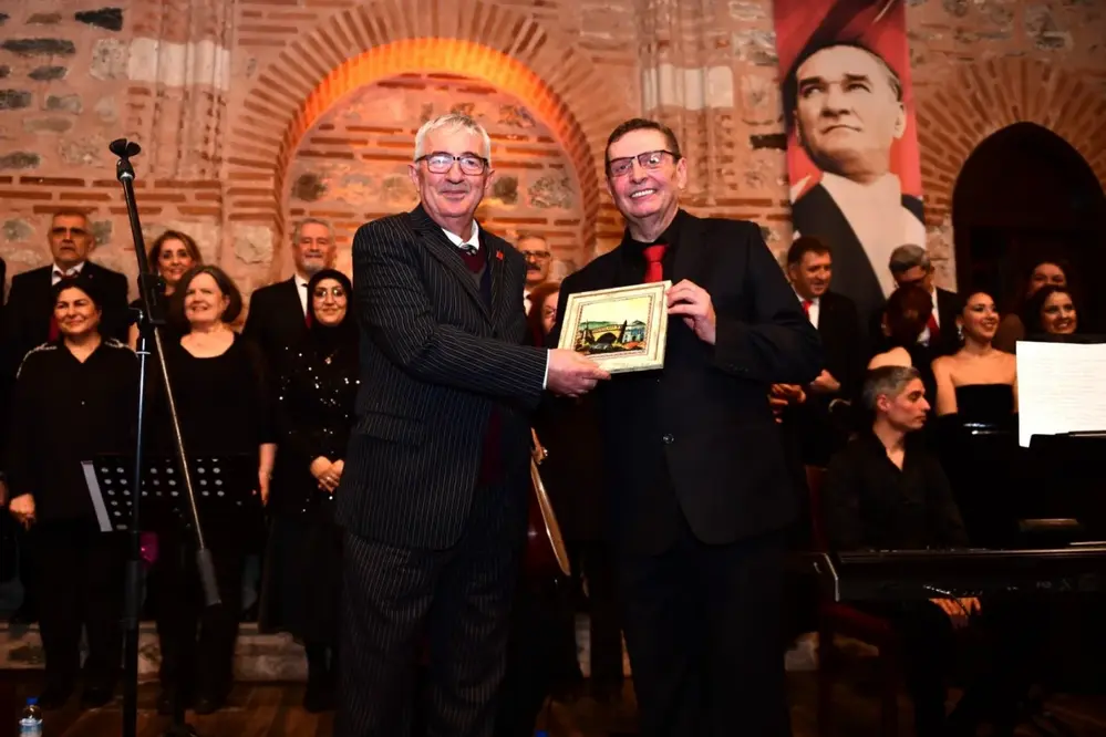 Osmangazi Belediyesi Türkülerde Buluşalım Konseri Gerçekleştirdi