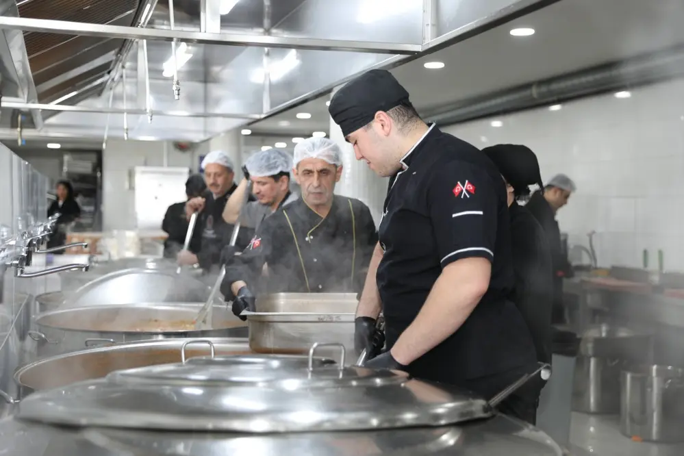 Samsun Büyükşehir Belediyesi Ramazan İftar Sofralarında Binlerce Vatandaşı Ağırlıyor