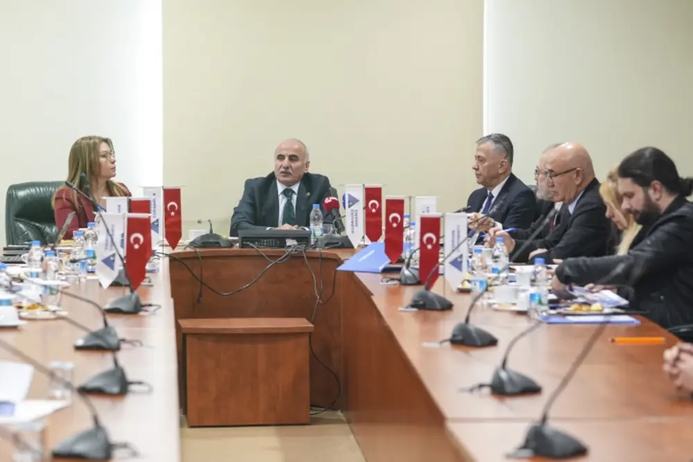 TBMM Heyeti Eğitim Ziyaretlerinde Filistinli Öğrencilerle Görüştü